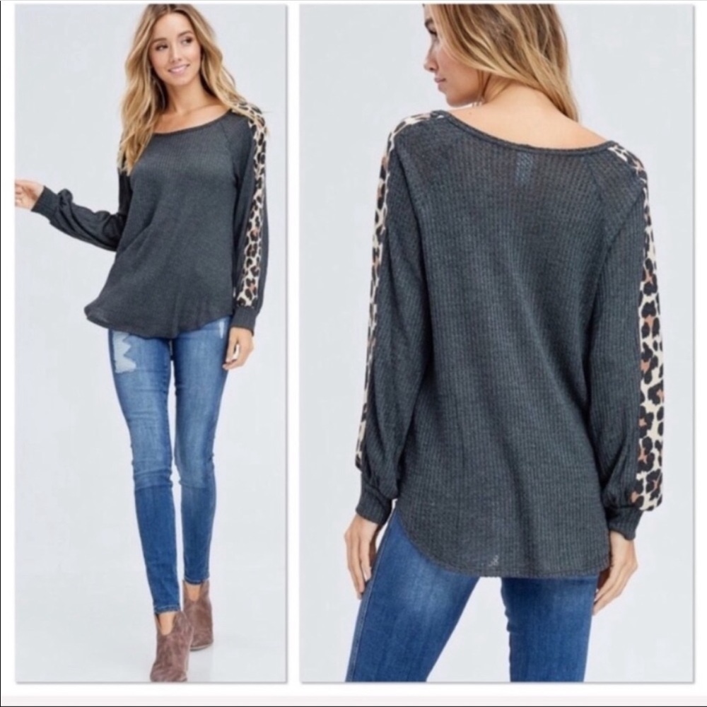 Charcoal gray w Animal print top